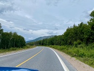 Le parc Gros Morne a de belle vu des montagnes.