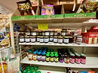 Magasin qui vend des confitures de la region.