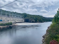 L'impressionionant barrage hydro-électrique de Manic Cinq.