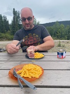Diné boeuf sallé et side kick (qui apparament n'a pas l'air autant radio-actif si on aurait eu du lait).